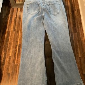 Women’s Charlie B denim jeans size 10 worn once